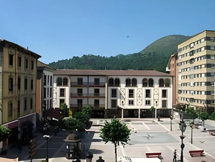 Hotel Eladia - Image 1