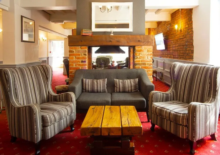 The Cedars Hotel - Image 1