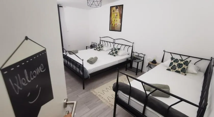 Accommodation Mala Plaza - Image 1