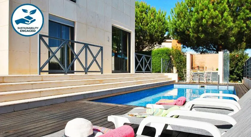 Villa Paraty - Piscina e BBQ, perto da Strip - Albufeira - Image 1