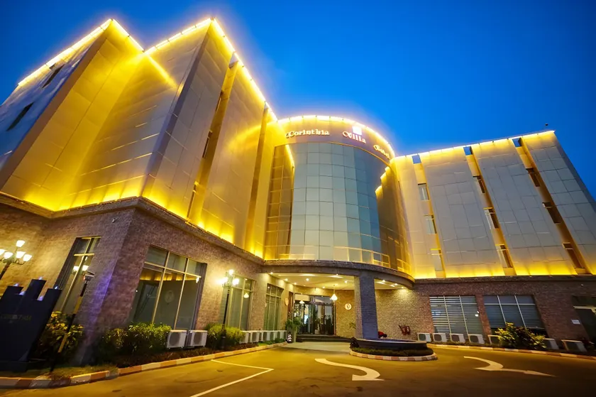 Corinthia Villa Hotel - Image 1