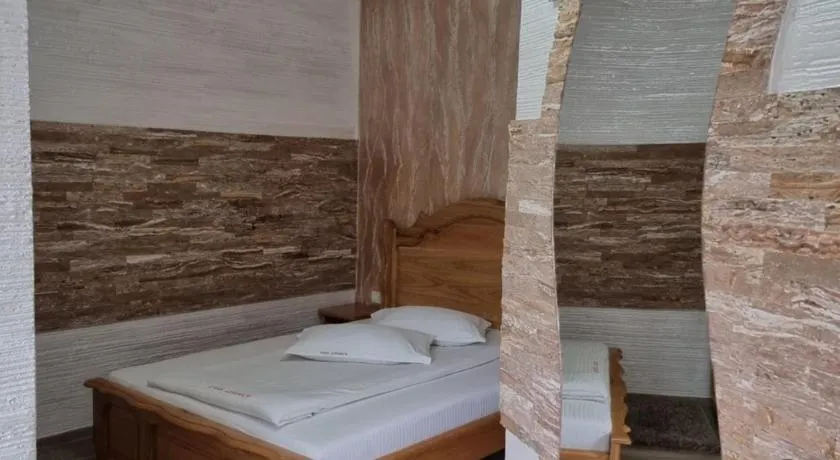 Casa Lipianu - Image 1
