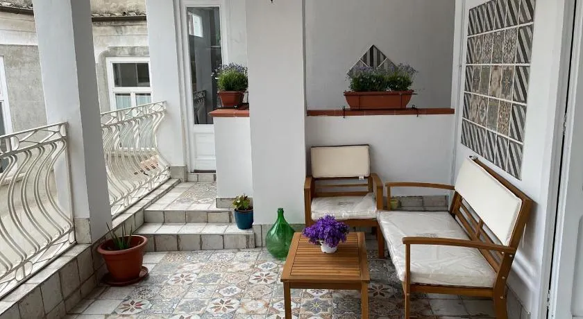 Goti Rooms B&B - Image 1