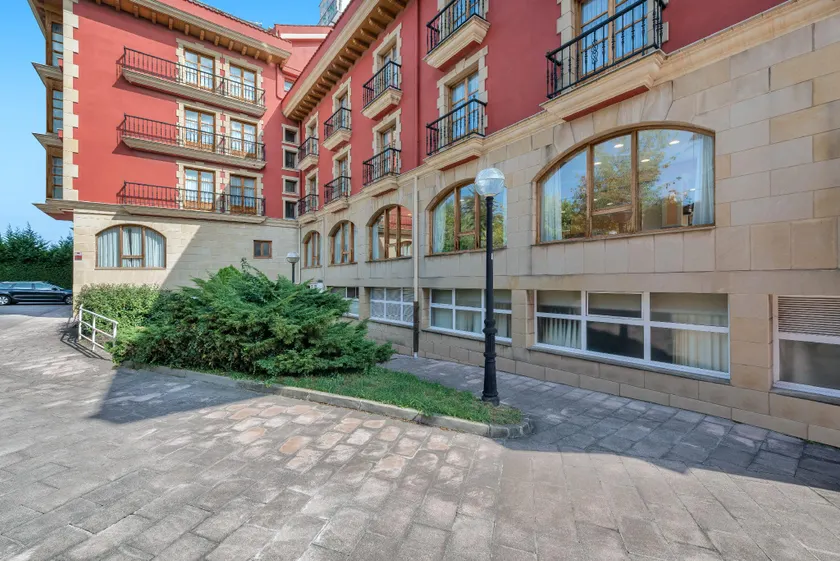 Hotel Urban Sondika By Eurotels - Image 1