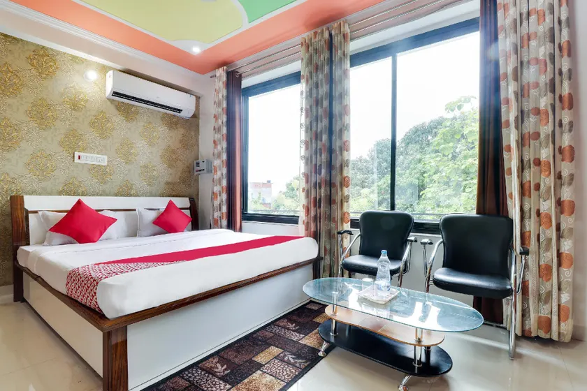 OYO 45399 Hotel Legacy Rbl - Image 1