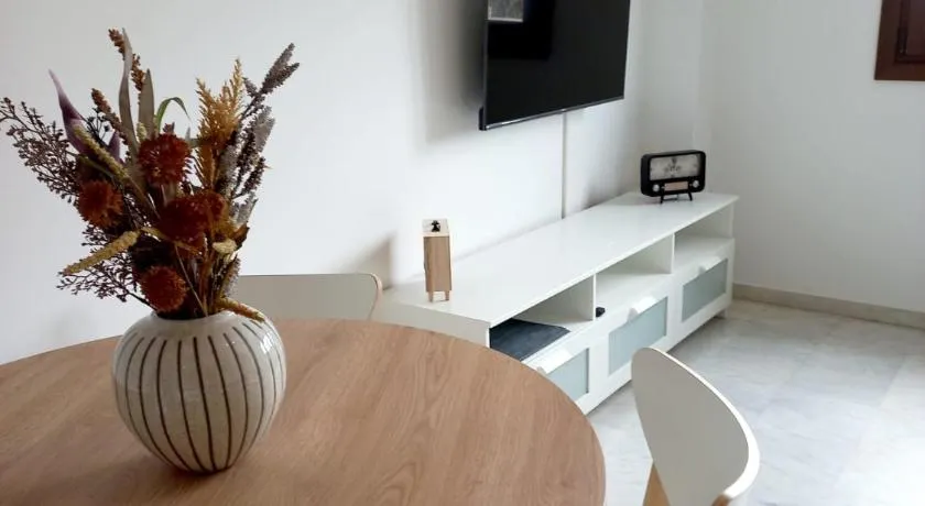 IJD apartments 9 PARKING GRATIS Y PISCINA - Image 1