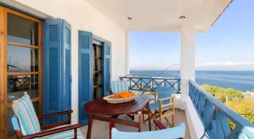 Iris Home - Image 1