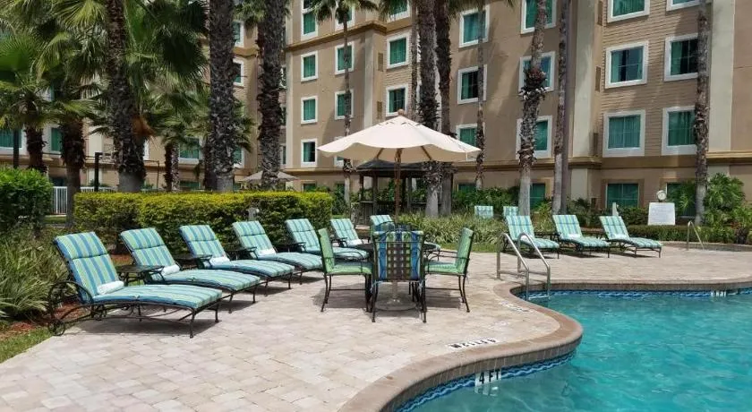 Lake Buenavista Apartments close to Disney - Image 1