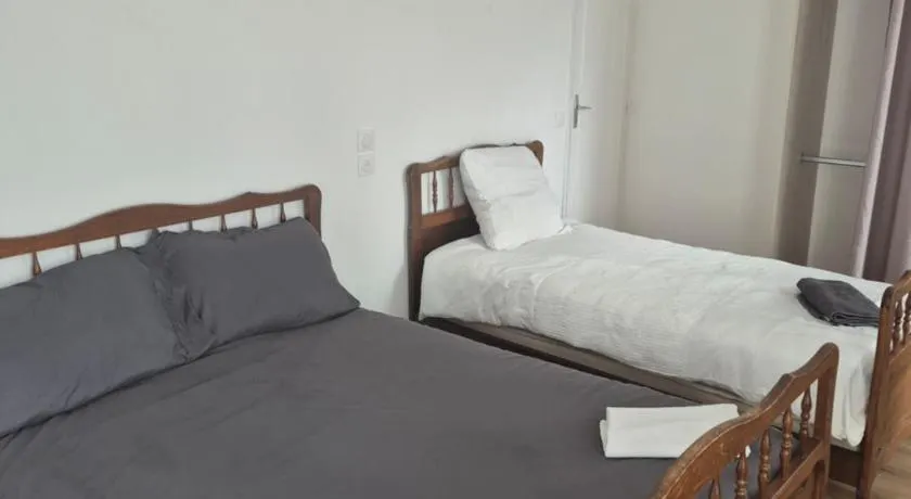 Hôtel du Centre - Image 1