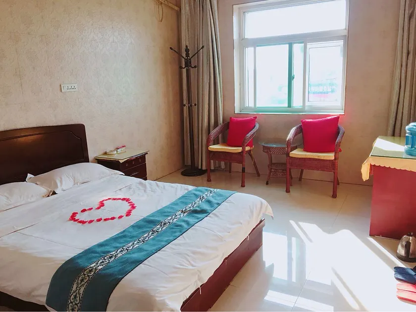 Lehua Internet Express Hotel - Image 1