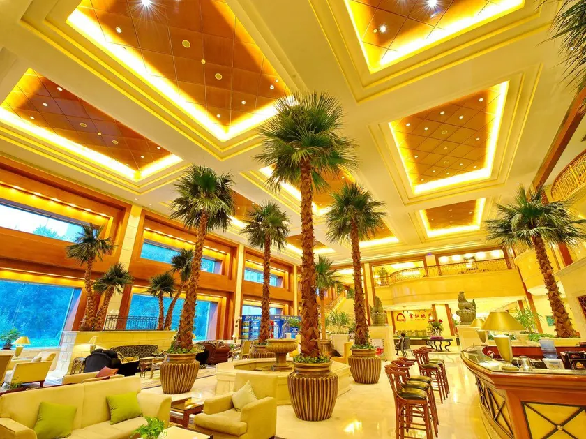 Fuhong International Hotel - Image 1