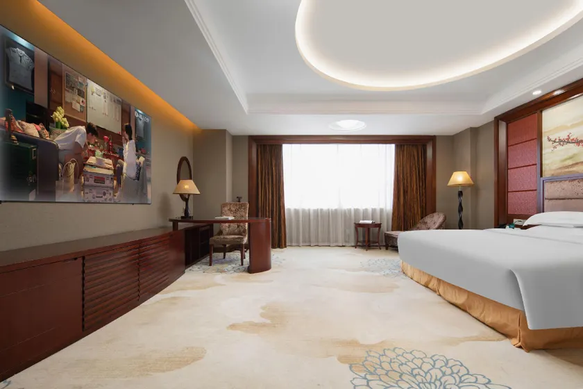 Huaihua Huangzu International Hotel - Image 1