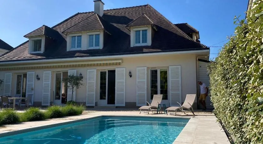 Chambre d'hôtes de Verdigné Piscine chauffée Parking Wifi - Image 1