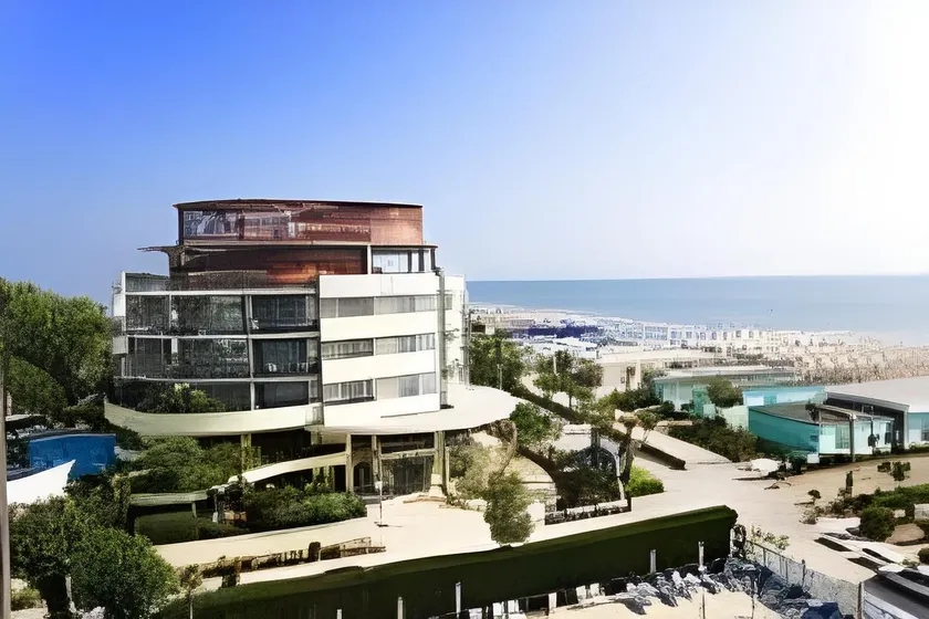 Hotel Waldorf- Premier Resort - Image 1