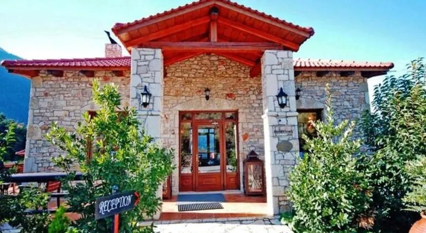 Georgio's V Chalet Kalavrita - Image 1