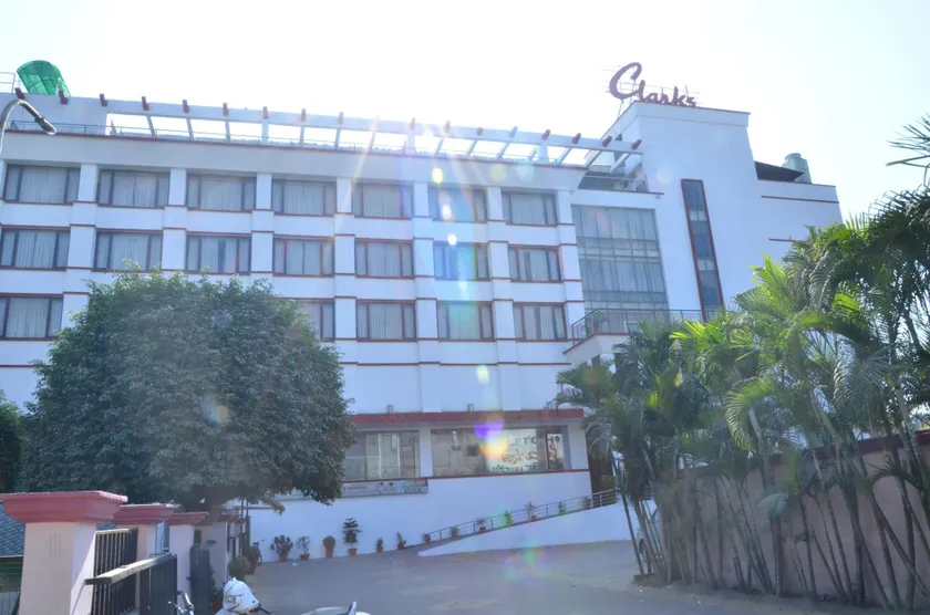 Clarks Inn Grand - Image 1
