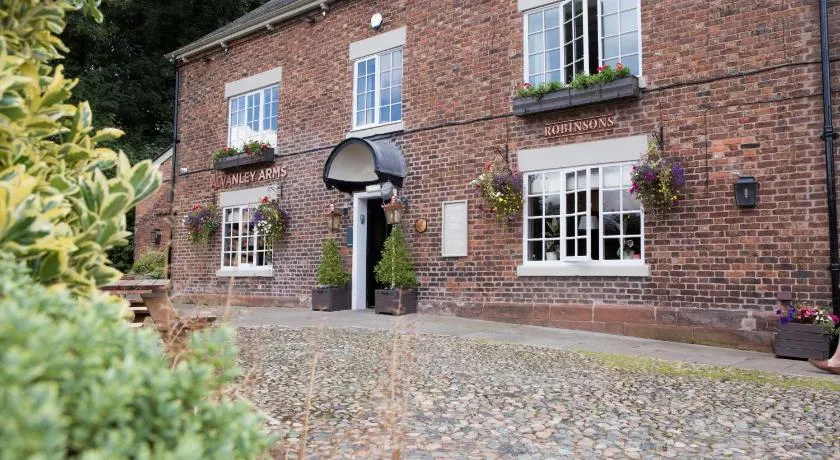 Alvanley Arms, Cotebrook - Image 1