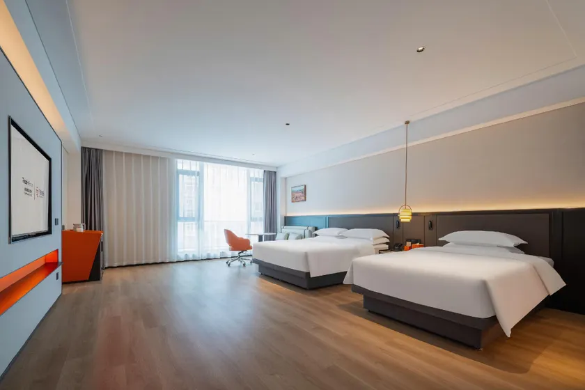 Qingdao Ethos Hotel - Image 1