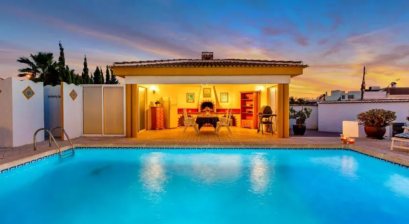Villa-Private Pool-Central-Quesada PMT26 - Image 1