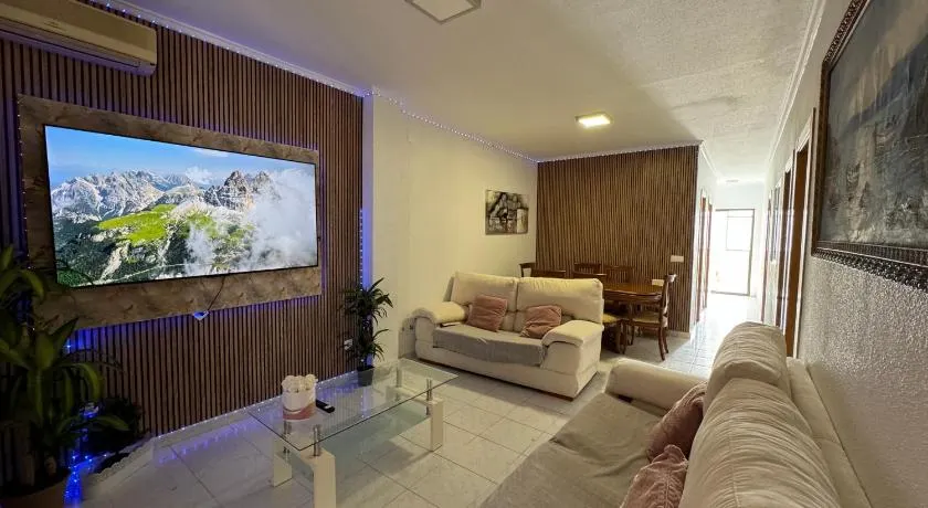 Sea view holiday apartment Lamata - Image 1