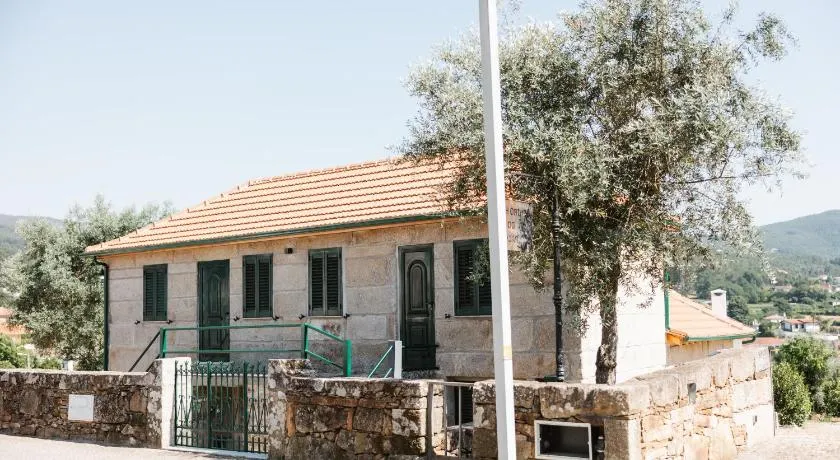 Alvarenga Apartments - Image 1