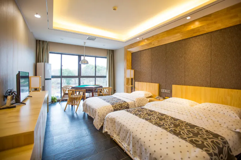 Shenyi Mountain Villa Hotel - Image 1