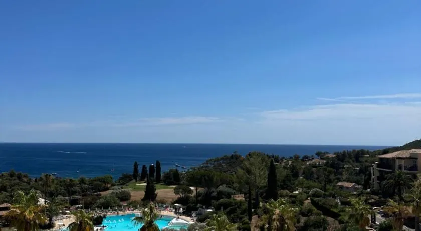 cap esterel vue mer et CLIMATISÉ - Image 1