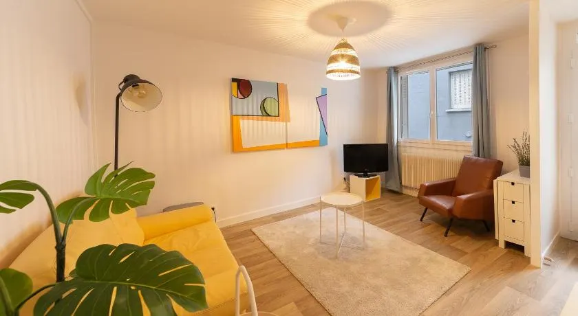 Votre Maison Loin de Chez Vous - Image 1
