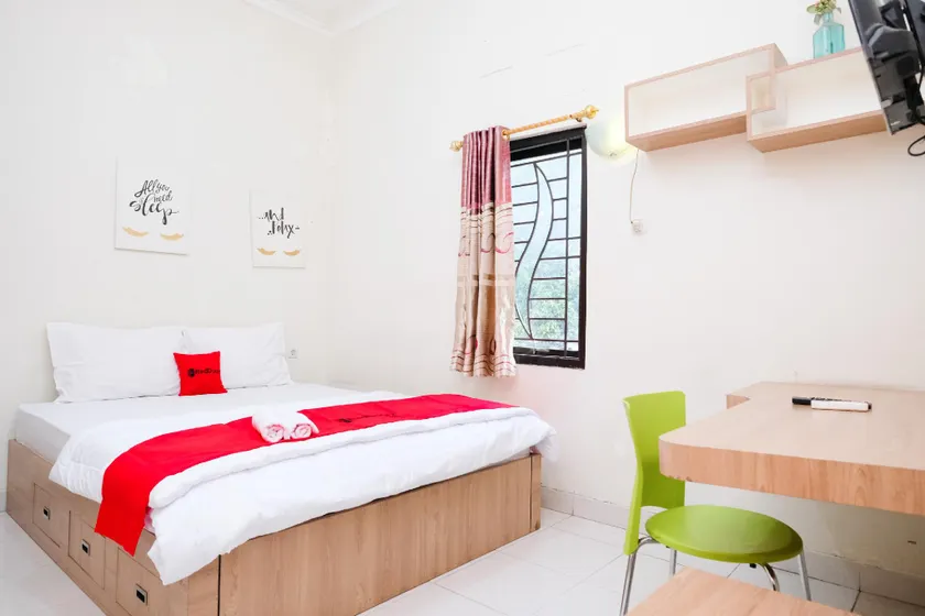 RedDoorz Syariah near Assalaam - UMS - Image 1