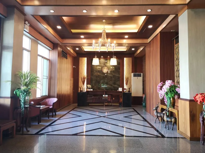 Lertthani Hotel, Suphanburi Province - Image 1