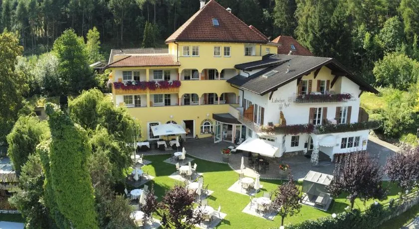 Landhotel Latscherhof - Image 1