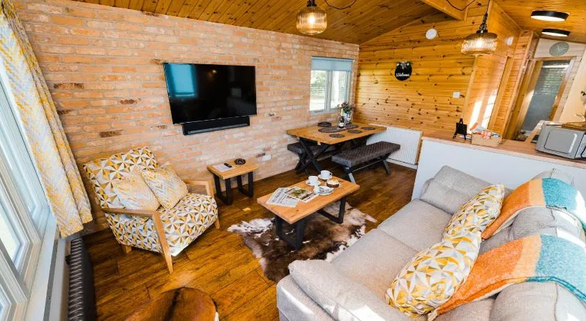 Low Moor Lodge - Image 1