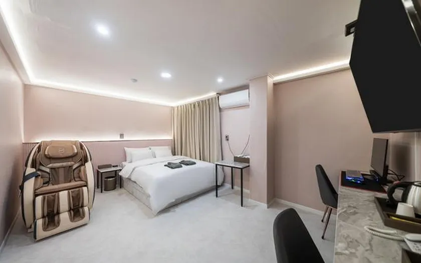 Seongnam Donkihotel - Image 1