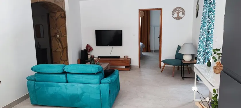 80 m2 in the Cevennes - Image 1