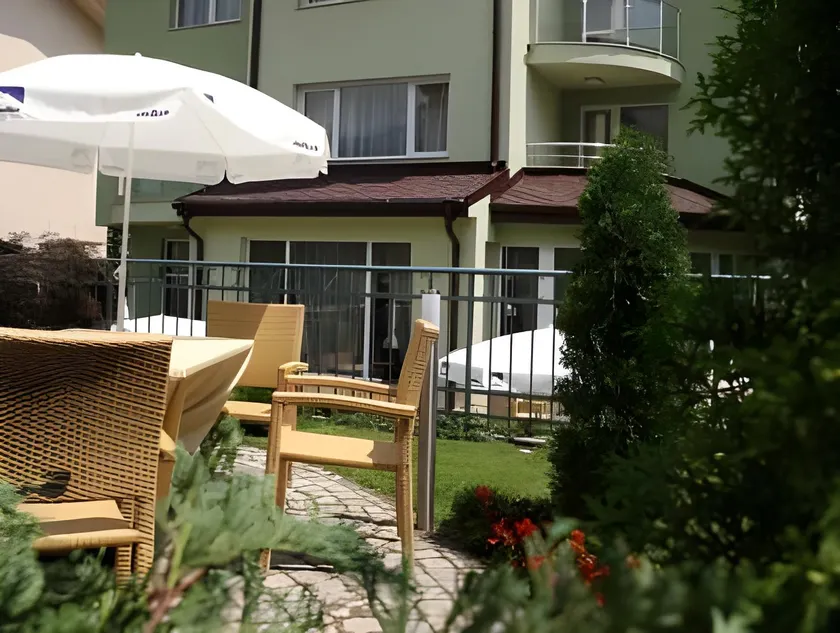 Family Hotel Diana - Image 1