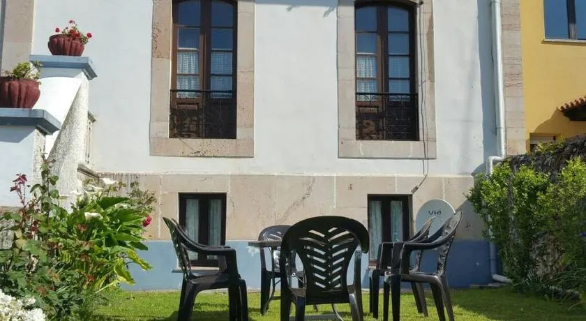 CASA NOGALES junto a PLAYA DE POO y SENDA. WIFI - Image 1