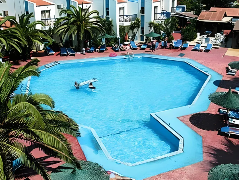 Alexia Hotel Apartments - Image 1