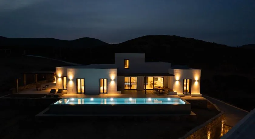 Kavos Villas Skyros - Image 1