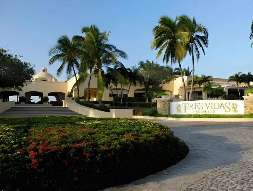 Hotel Tres Vidas Acapulco - Image 1