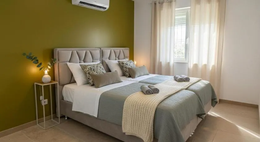 Villa Lady Rose - 7 Suites Privatives & Climatisées - Proche Nîmes - Image 1