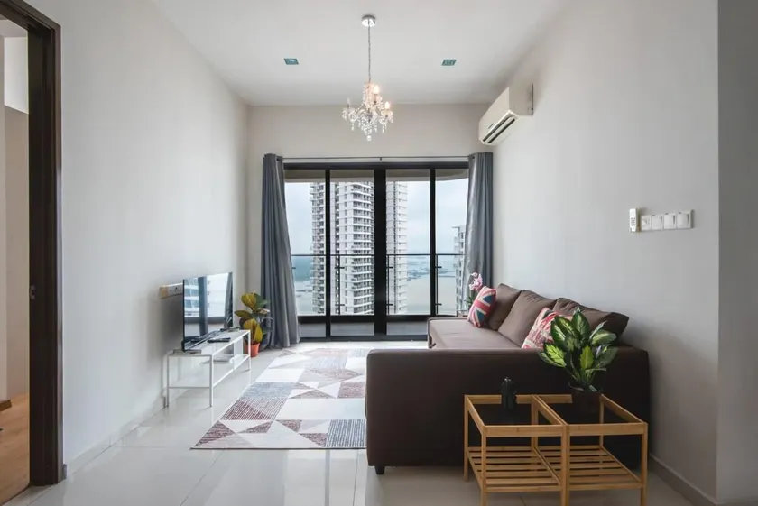 A Stylish 2BR Suite Water Views Free Parking - Image 1