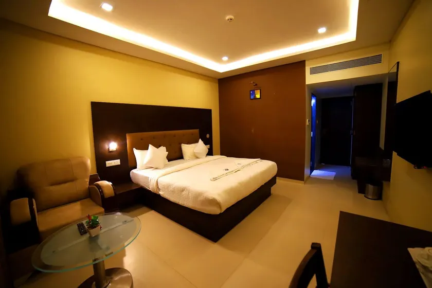 Hotel Rajdoot Royale by Ambai - Image 1