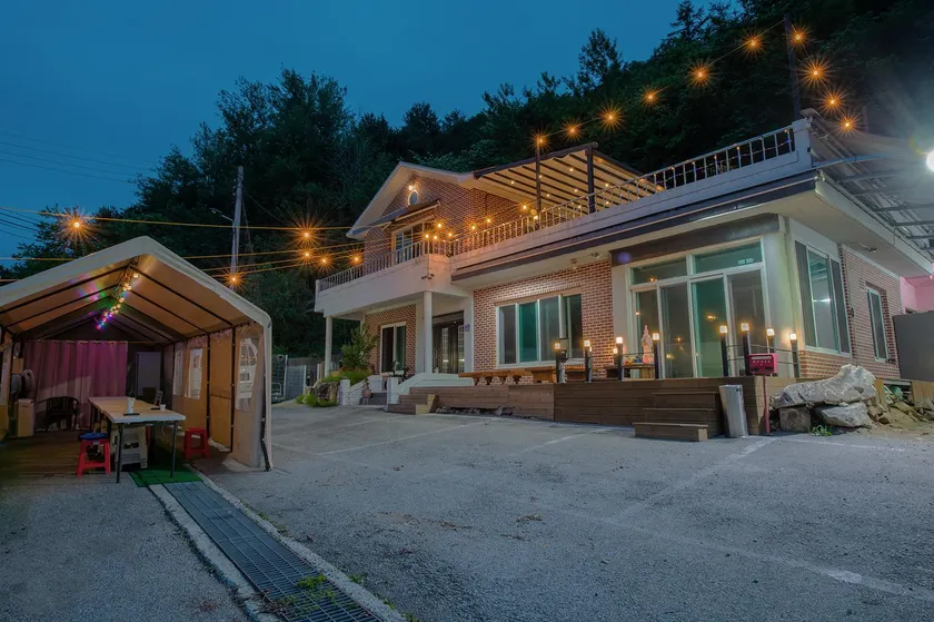 Wonju Bulbit House - Image 1