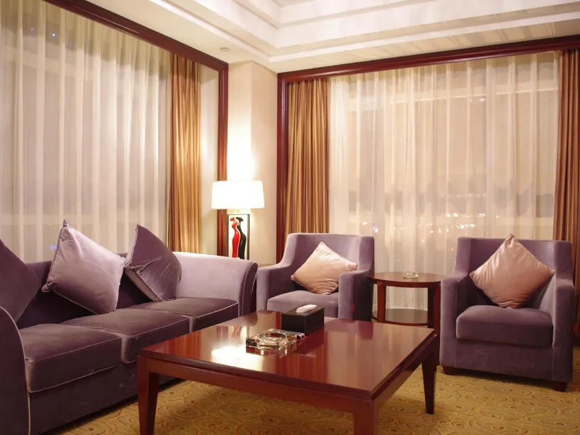 Harbour Oriental Hotel - Image 1