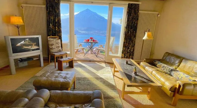 Lake Thun Alps Scenic Views and Concierge by SwissHut - Image 1