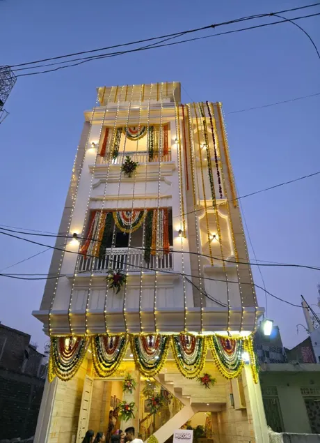 Shree Nikunj Palace - Image 1