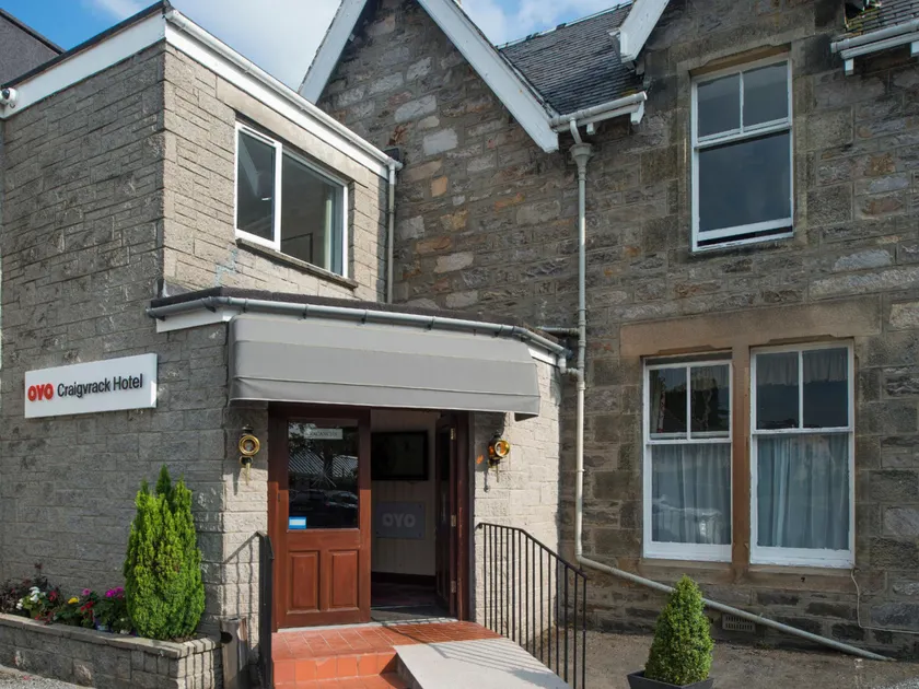 Craigvrack Hotel & Restaurant - Image 1
