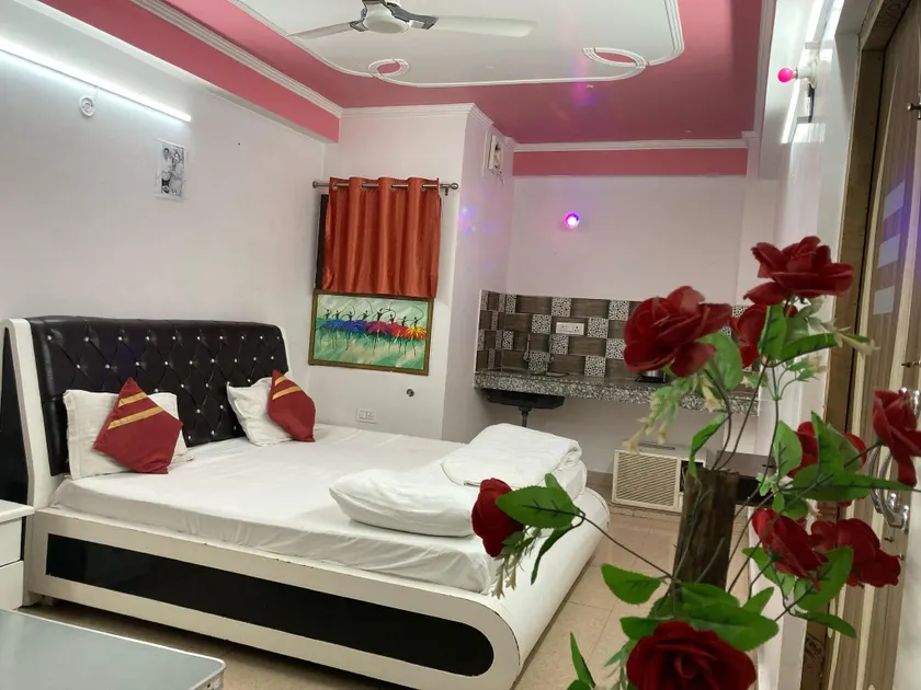 Hotel RK Grand Lucknow - Image 1