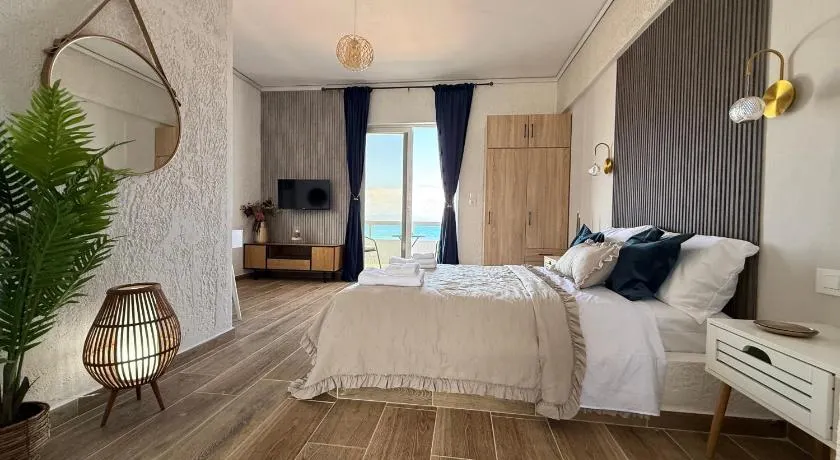 Beachfront Luxury Studio with Panoramic Sea View - Image 1