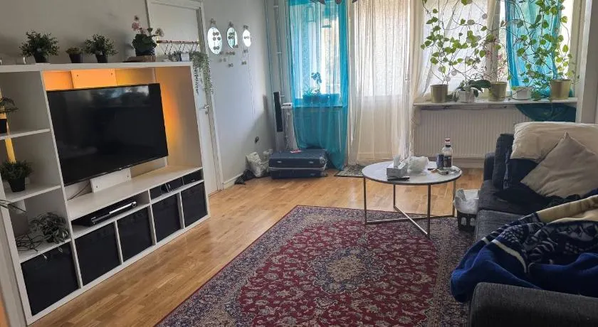 Charming Apartment with Private Entrance in Uppsala, Sweden - Image 1